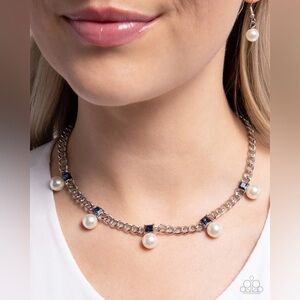 Paparazzi Necklace ~ Vintage Pearl Pedestal - Blue